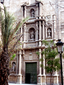 Fachada Escuela Bellas Artes e Iglesia